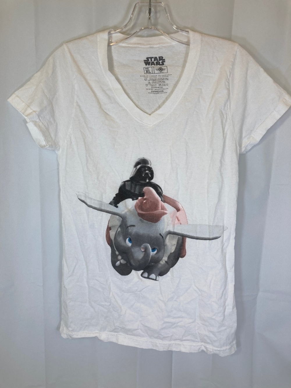 Disney Mad Engine Darth Vader Riding Dumbo Shirt Sz XL Juniors White Star Wars